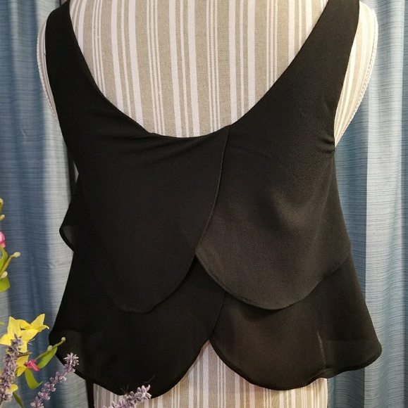 🌻🌺🌻ANTHROPOLOGIE PAPER CRANE LAYERED CROP TOP!! - Picture 4 of 6